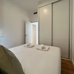 U-nique Balmes Iii Daire