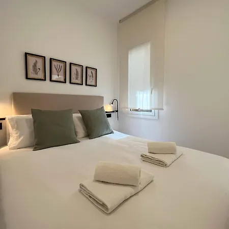U-nique Balmes Iii Apartment