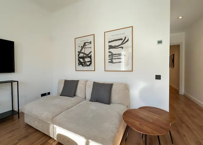 U-nique Balmes Iii Apartment *